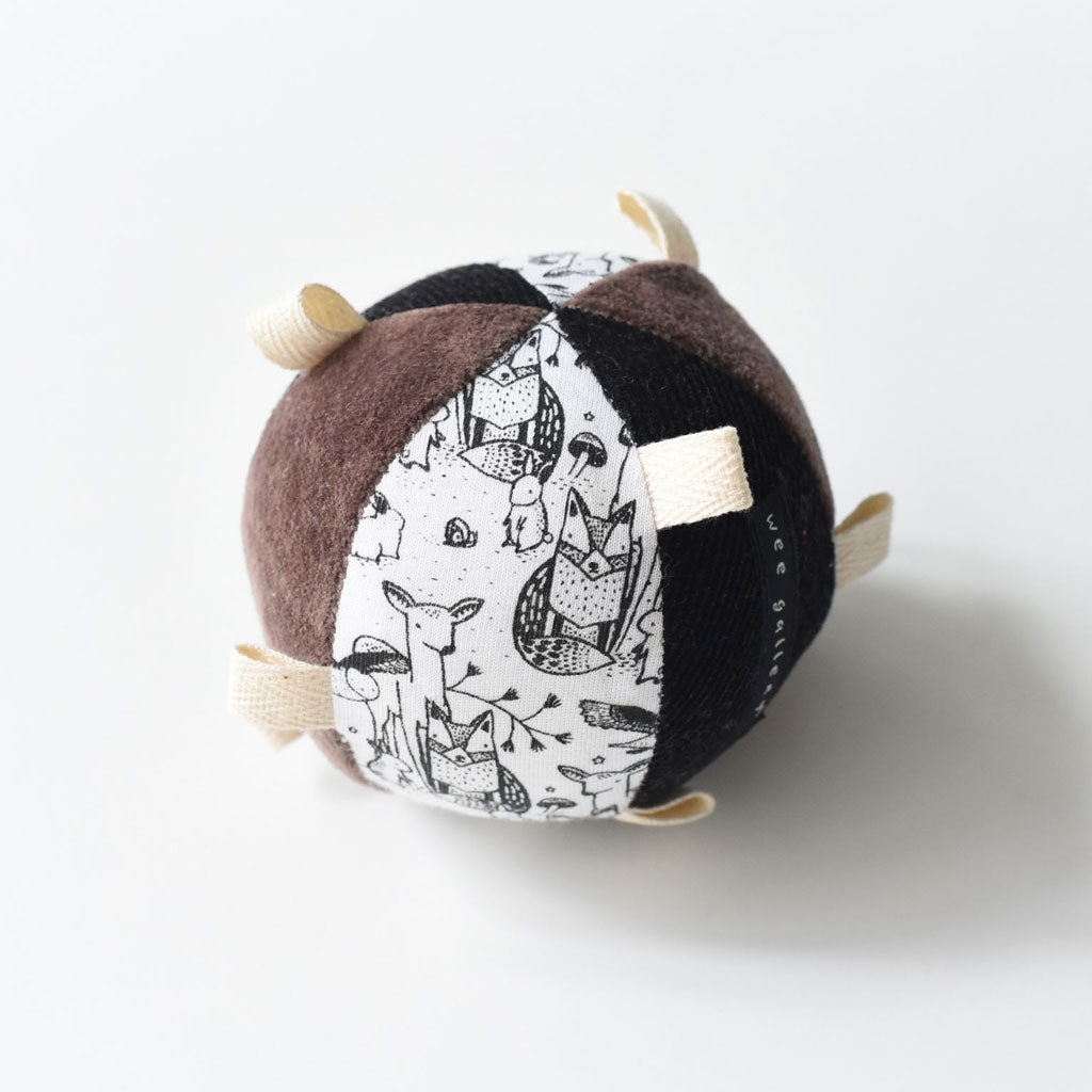 Wee Gallery Organic Sensory Taggy Ball with Rattle - Woodland - UrbanBaby shop