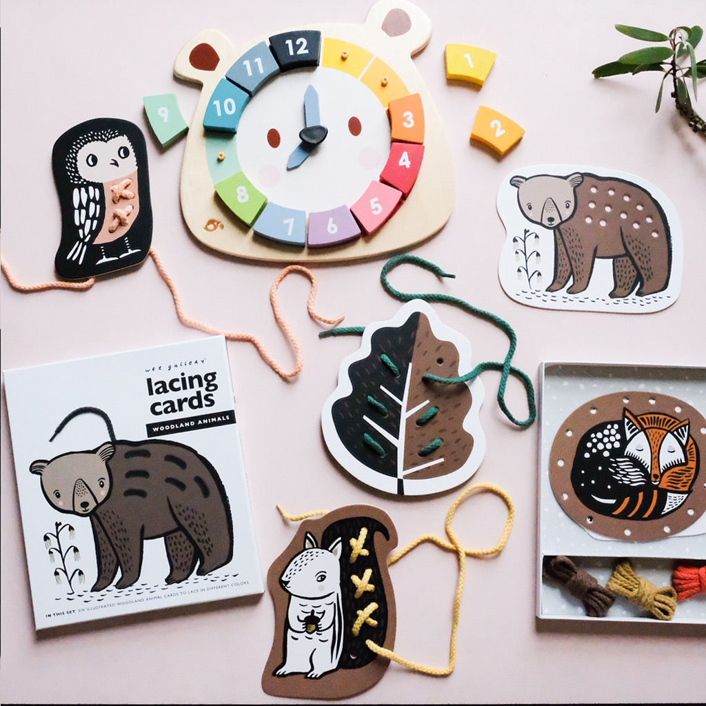 Wee Gallery Lacing Cards - Woodland Animals - UrbanBaby shop