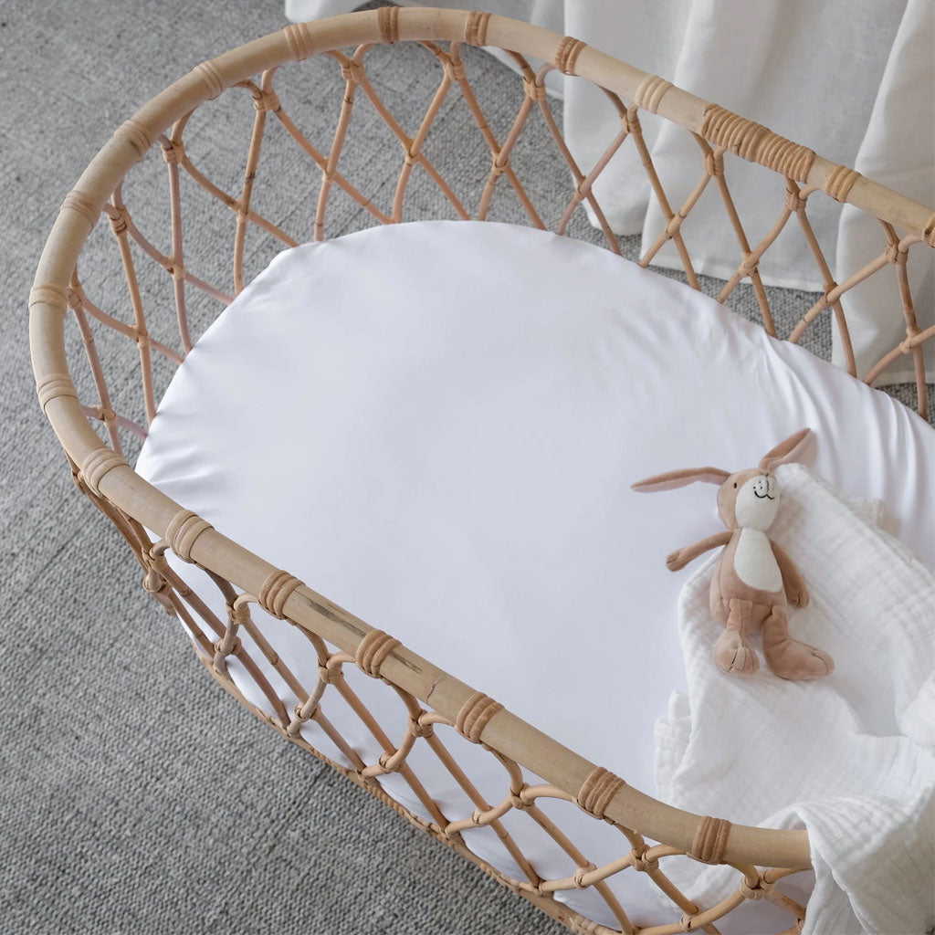 Mulberry Threads Organic Bamboo Bassinet Fitted Sheet White - UrbanBaby shop