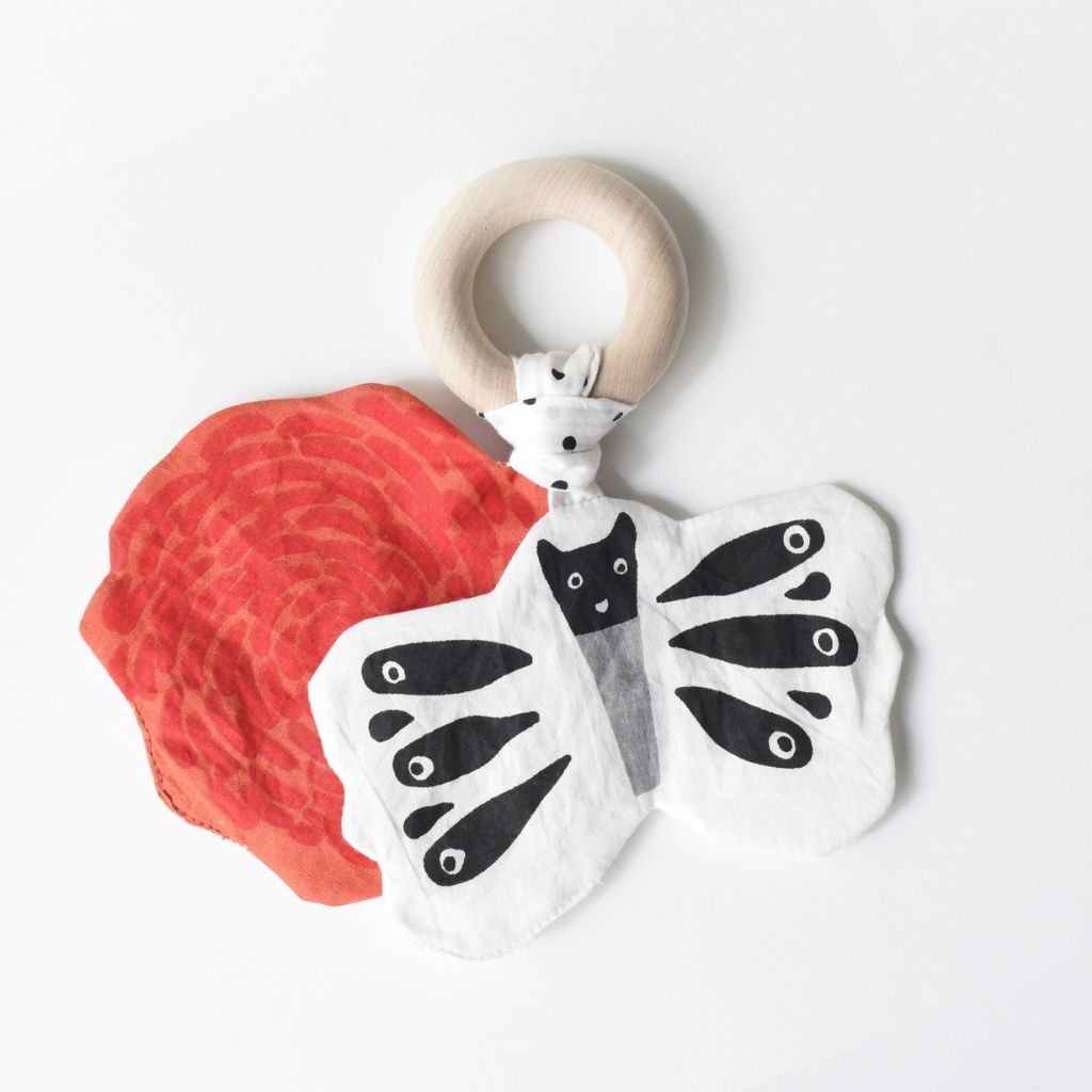 Wee Gallery Crinkle Teether - Butterfly - UrbanBaby shop