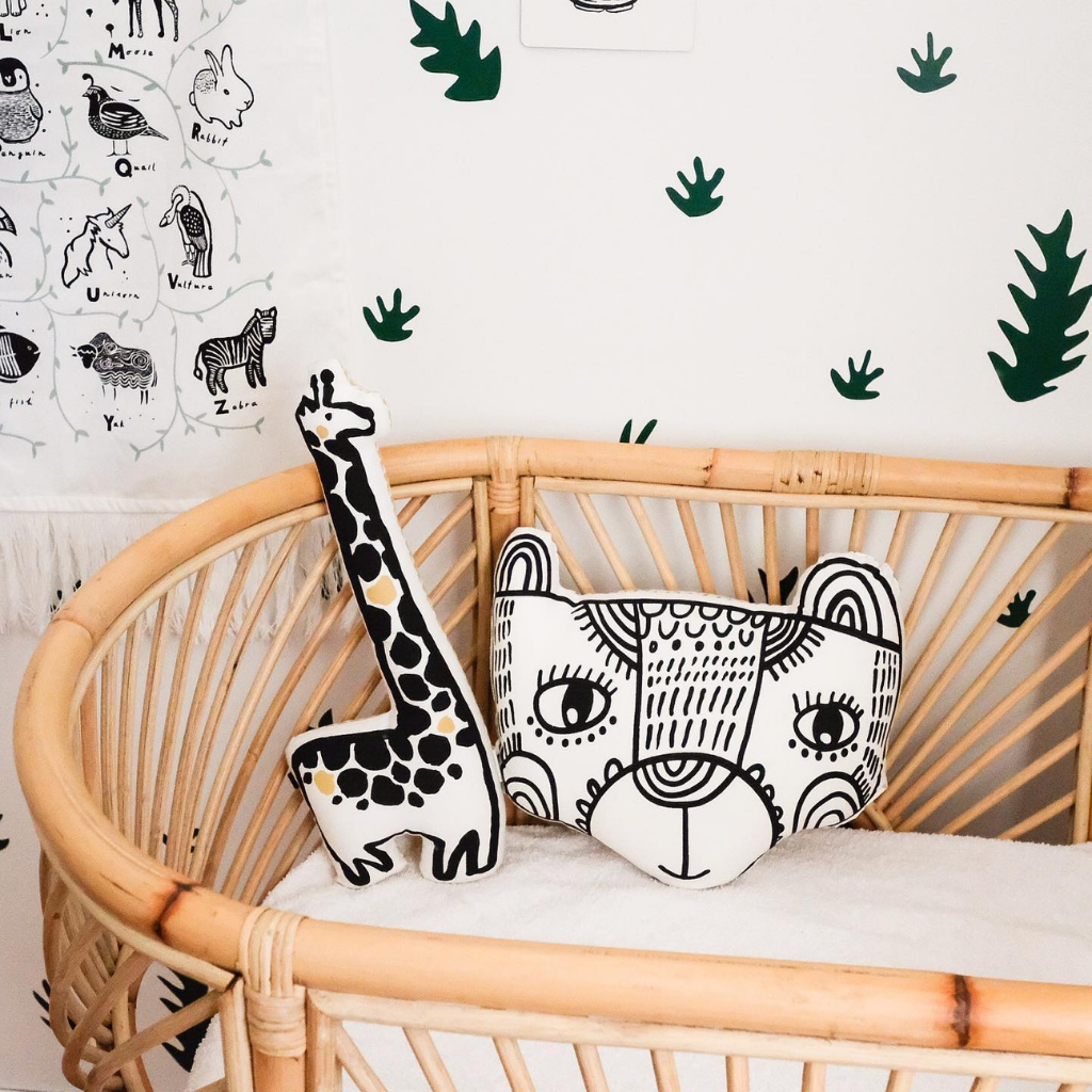 Wee Gallery Organic Throw Pillow - Giraffe - UrbanBaby shop
