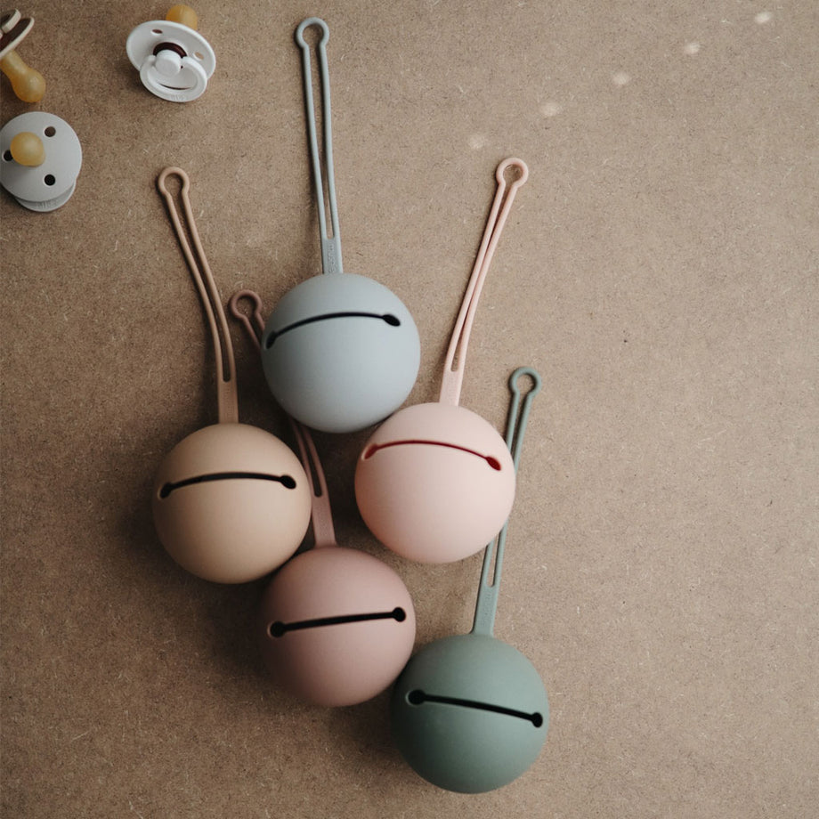 Mushie Silicone Pacifier Holder – UrbanBaby shop