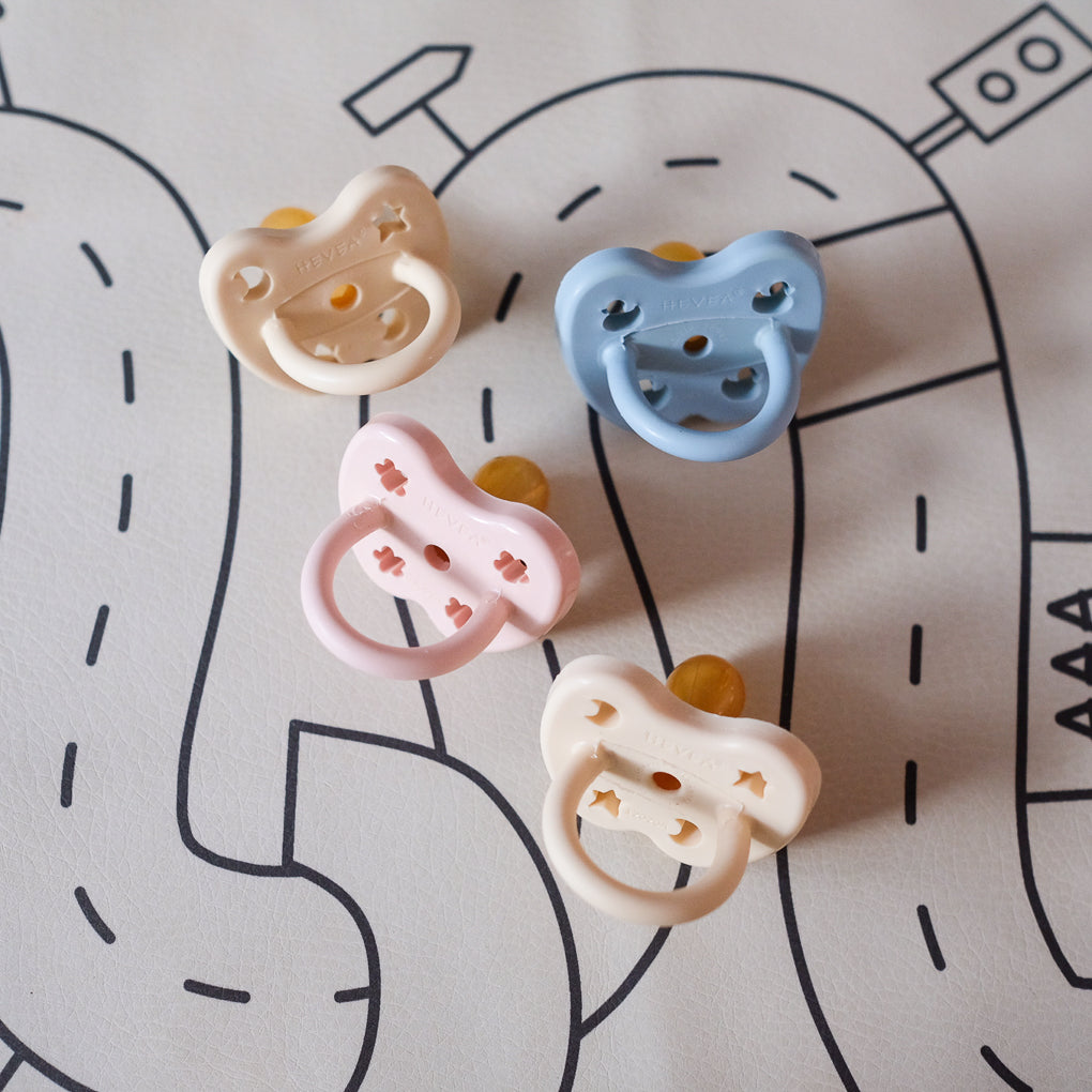 Hevea Baby Natural Rubber Round Pacifier 2PK -0-3 mths – UrbanBaby